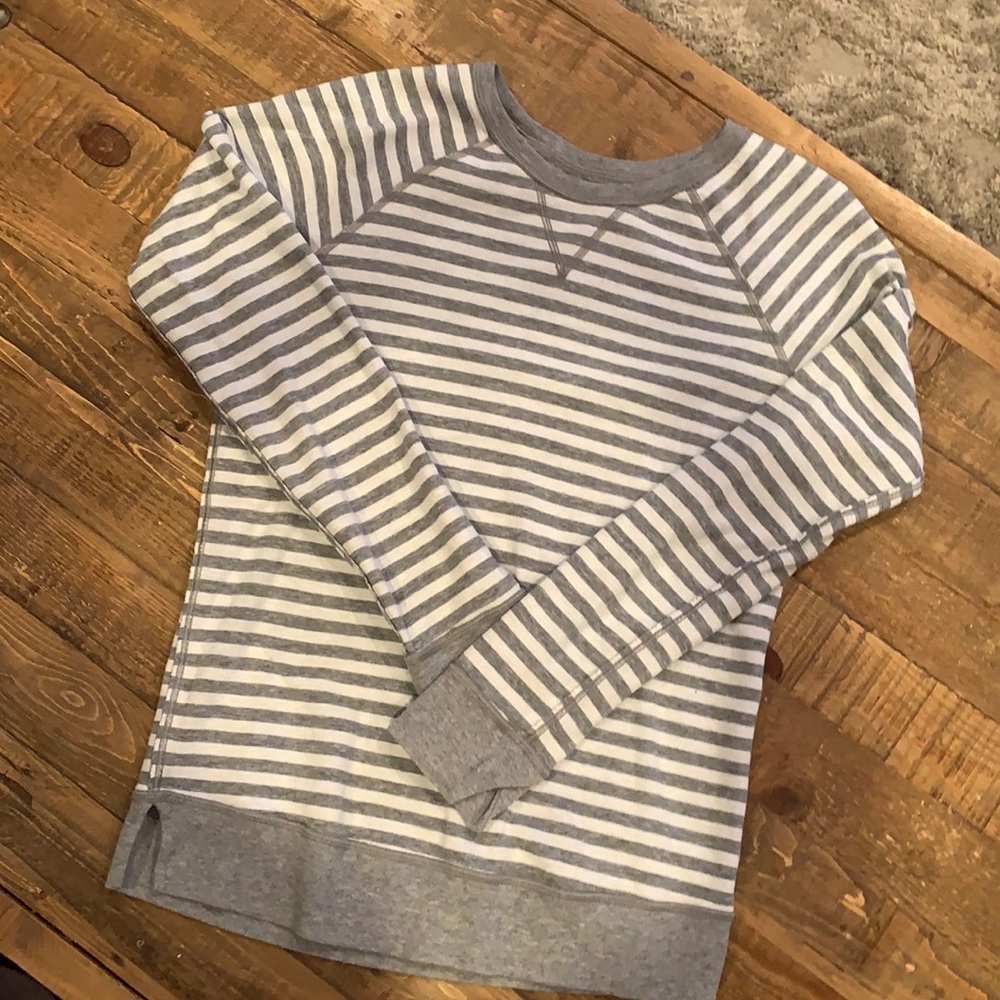 Lululemon reversible sweatshirt